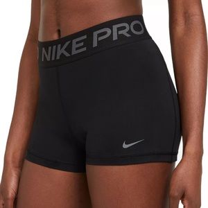 Nike Women’s Pro 3” Shorts - black, small